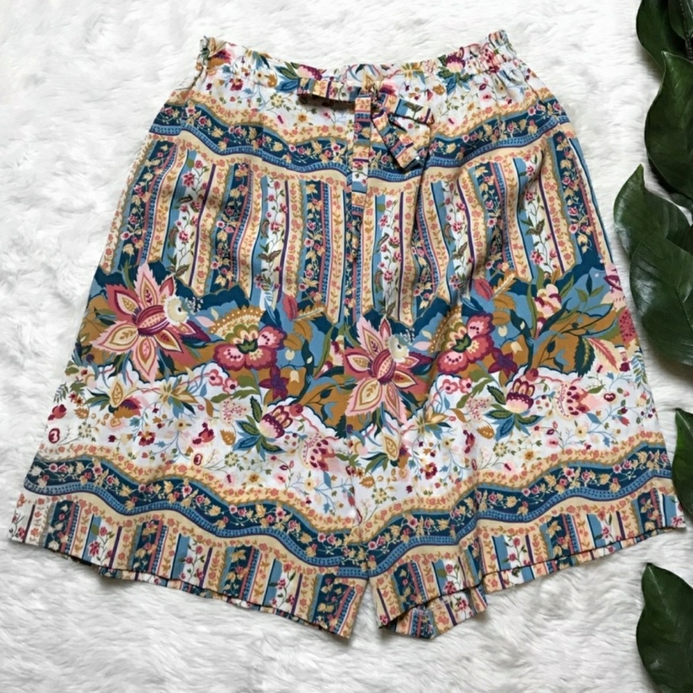 Vintage Floral Flowy Shorts.